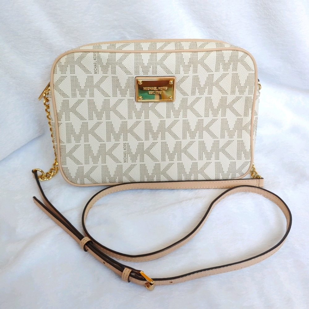 Michael Kors Signature Logo Jet Set Large EW Cross